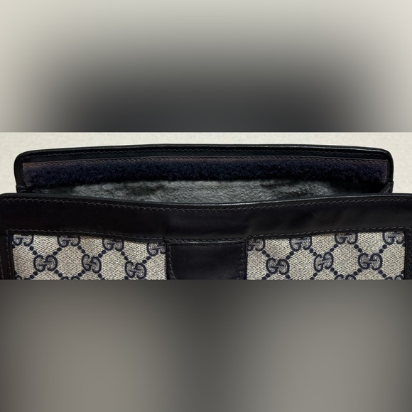 GUCCI Vintage GG Canvas Sherry Line Clutch - Picture 13 of 16